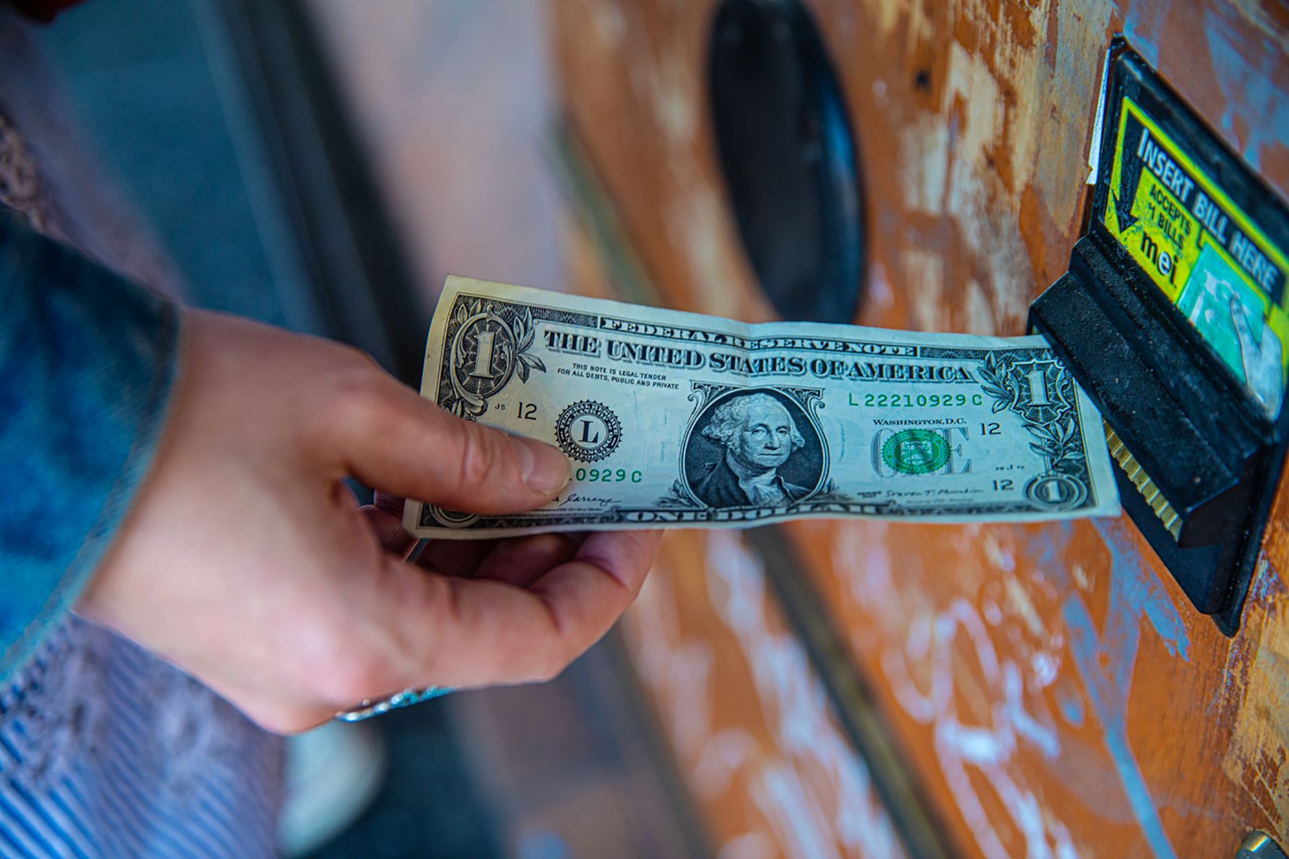 Implementing an Automated Refund Policy: A Guide to Streamlining E-commerce Transactions